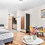 Exclusive Marina By Renters Wroclaw