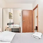 Exclusive Marina By Renters Apartment *