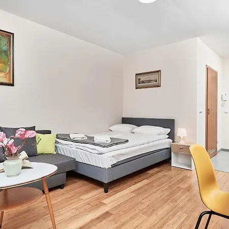 Exclusive Marina By Renters Breslau
