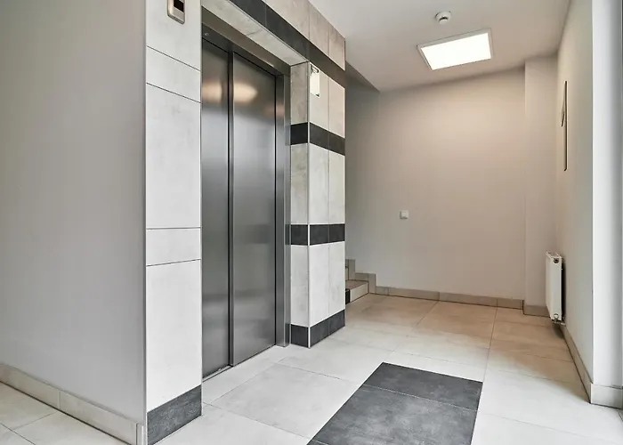 Exclusive Marina By Renters Apartment