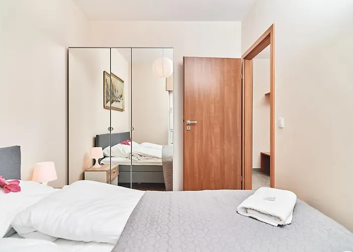 Exclusive Marina By Renters Apartment *